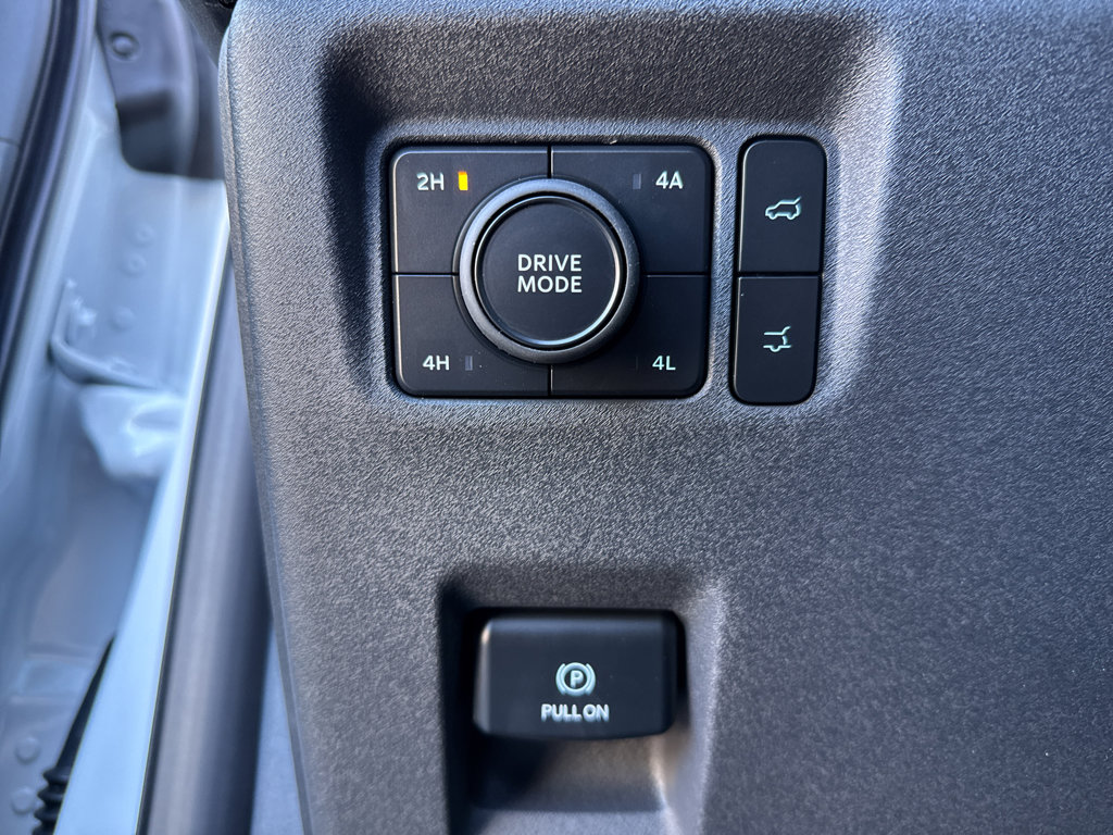 New 2025 Ford Expedition Max Platinum w/ Stealth Performance Package image 28