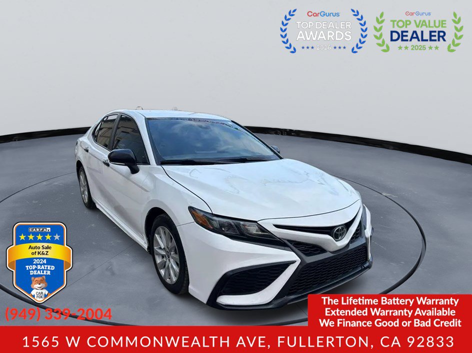 Used 2022 Toyota Camry SE FWD image 1