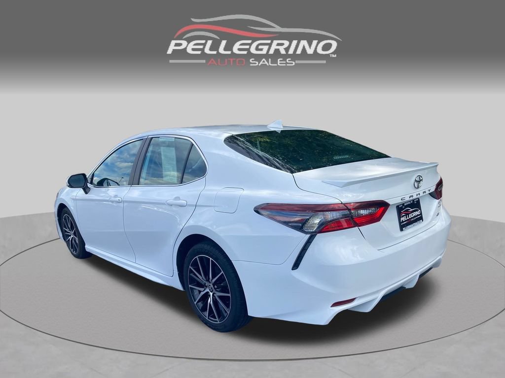 Used 2023 Toyota Camry SE FWD video 4