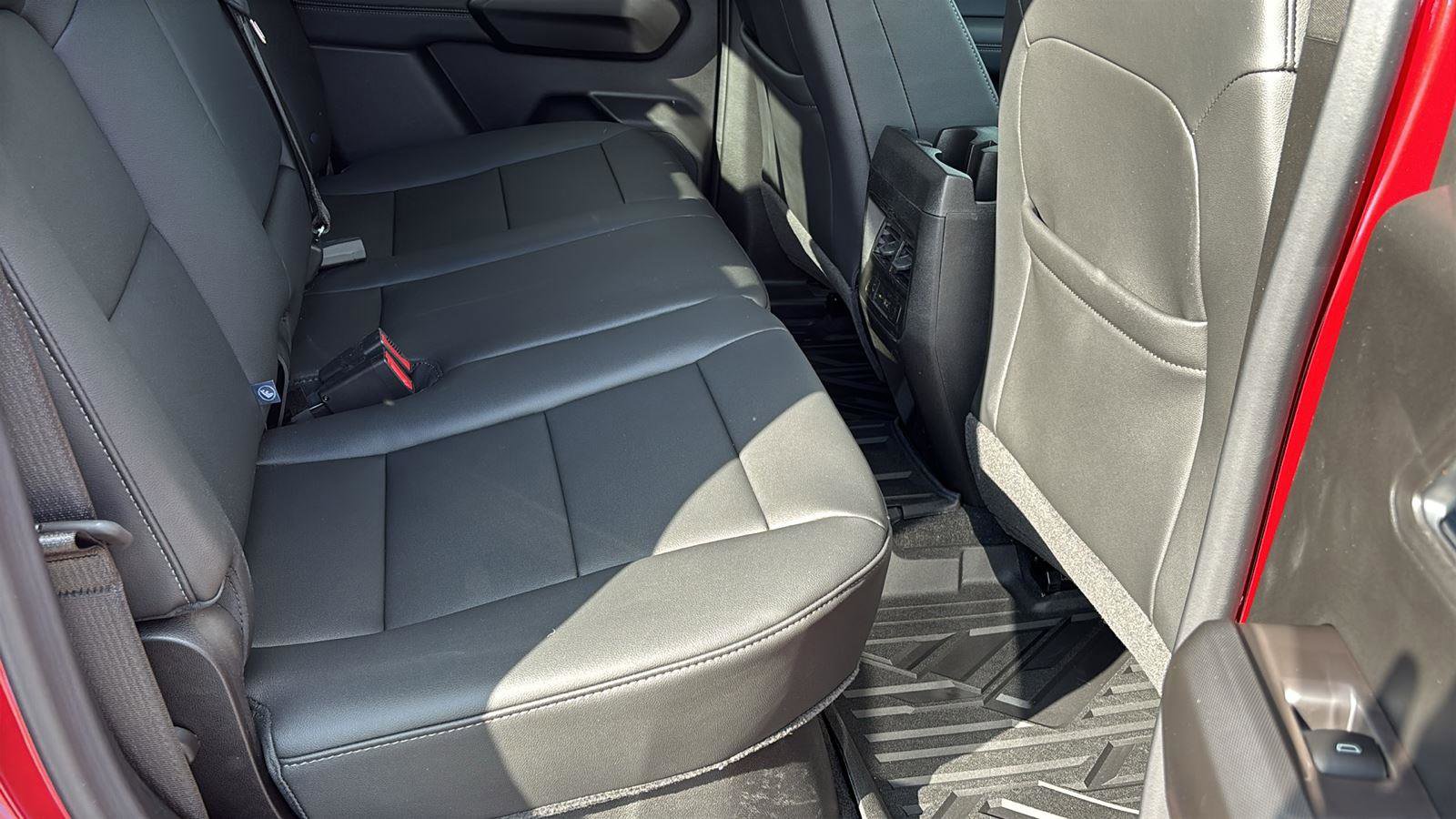 New 2026 GMC Canyon Elevation w/ Convenience Package image 18