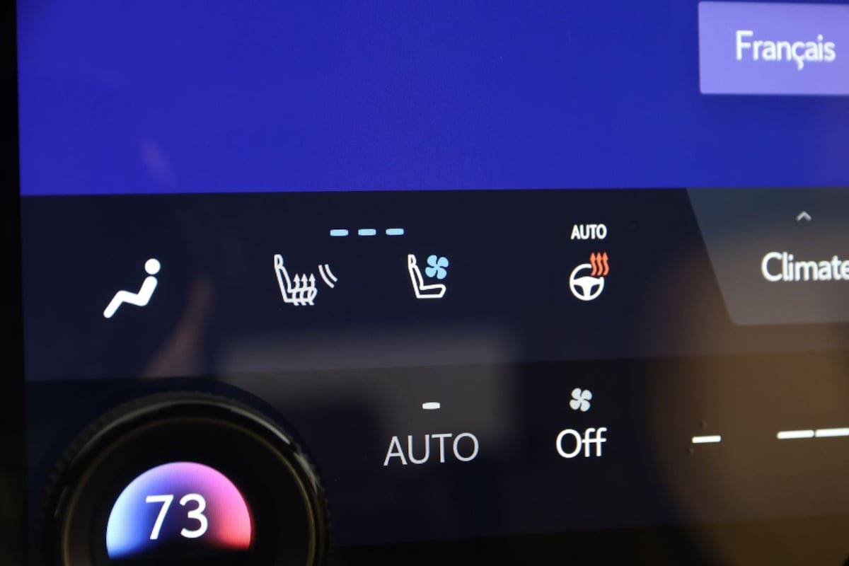 Used 2024 Lexus RZ 450e Premium w/ Technology Package AWD/4WD image 8