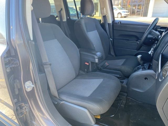 Used 2015 Jeep Patriot Sport image 20