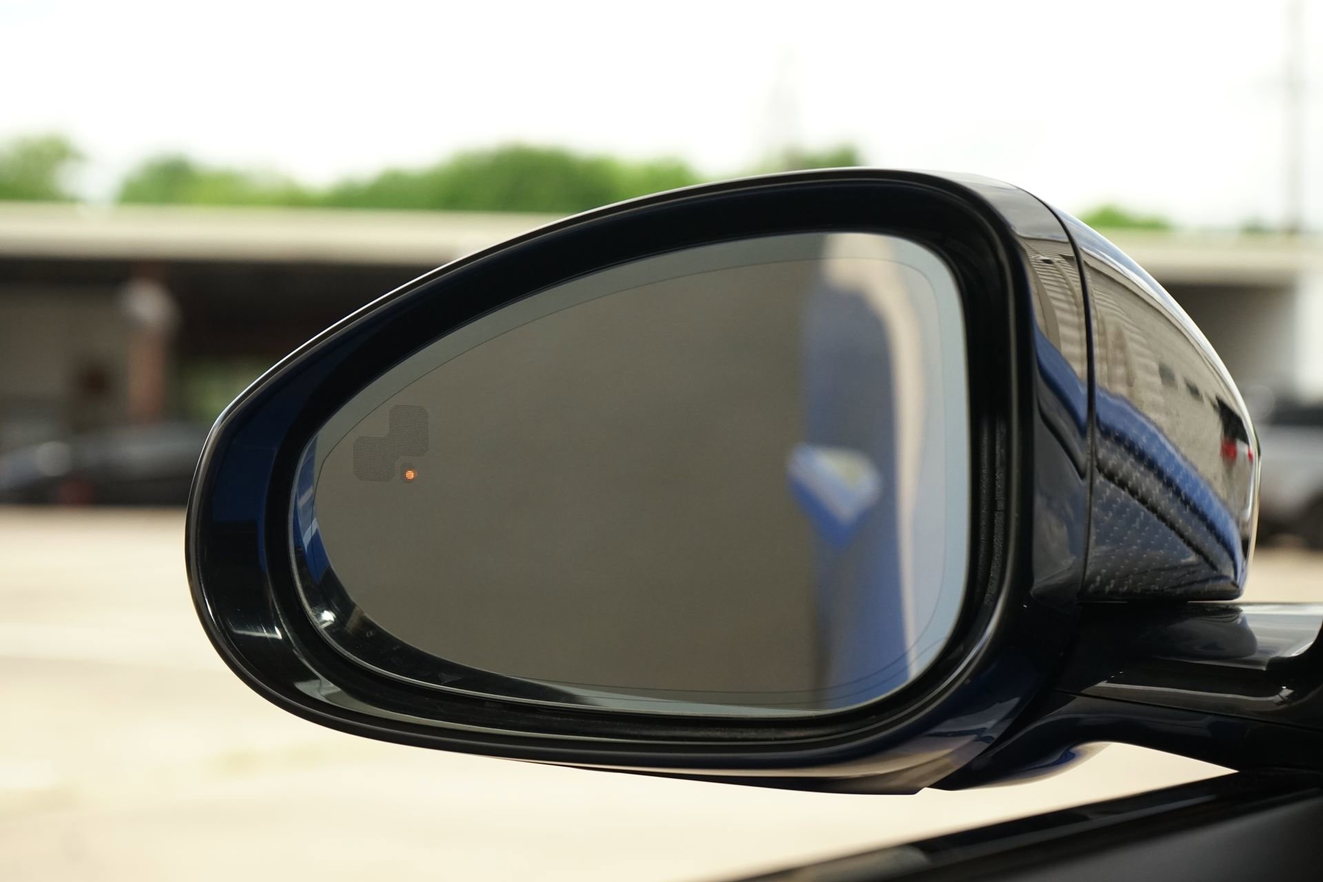 Used 2017 Jaguar F-TYPE SVR image 18