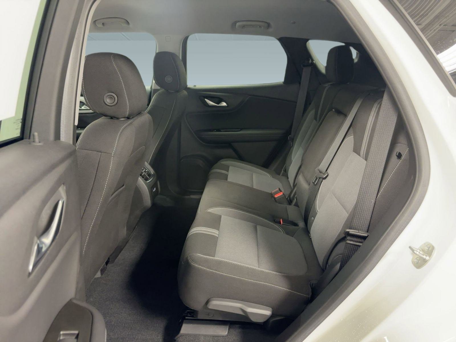 Used 2024 Chevrolet Blazer LT w/ Convenience Package image 13