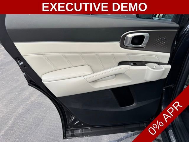 New 2025 Kia Sorento SX image 9