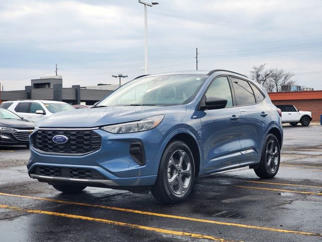 Used 2024 Ford Escape ST-Line w/ Tech Pack #1 FWD image 31