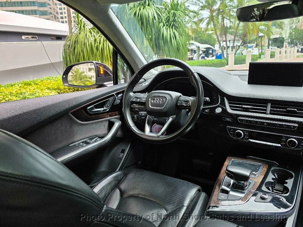 Used 2017 Audi Q7 3.0T Prestige AWD/4WD image 33