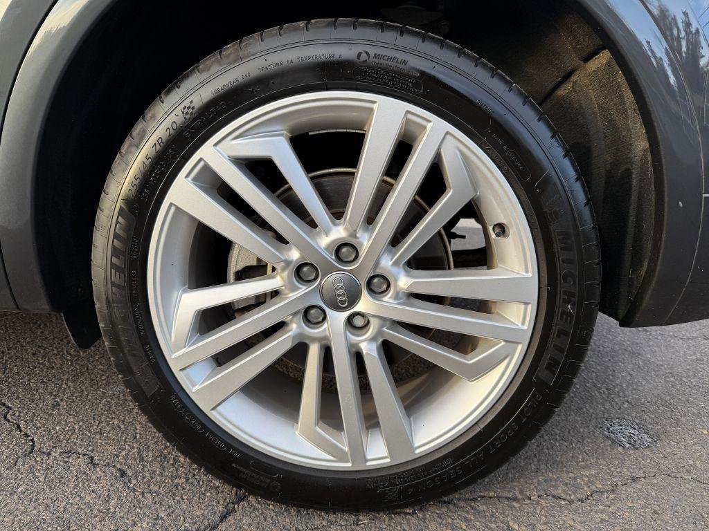 Used 2018 Audi Q5 2.0T Premium Plus AWD/4WD image 38