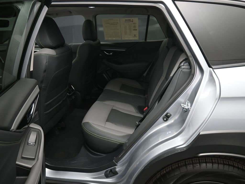 Used 2025 Subaru Outback Onyx Edition XT image 28