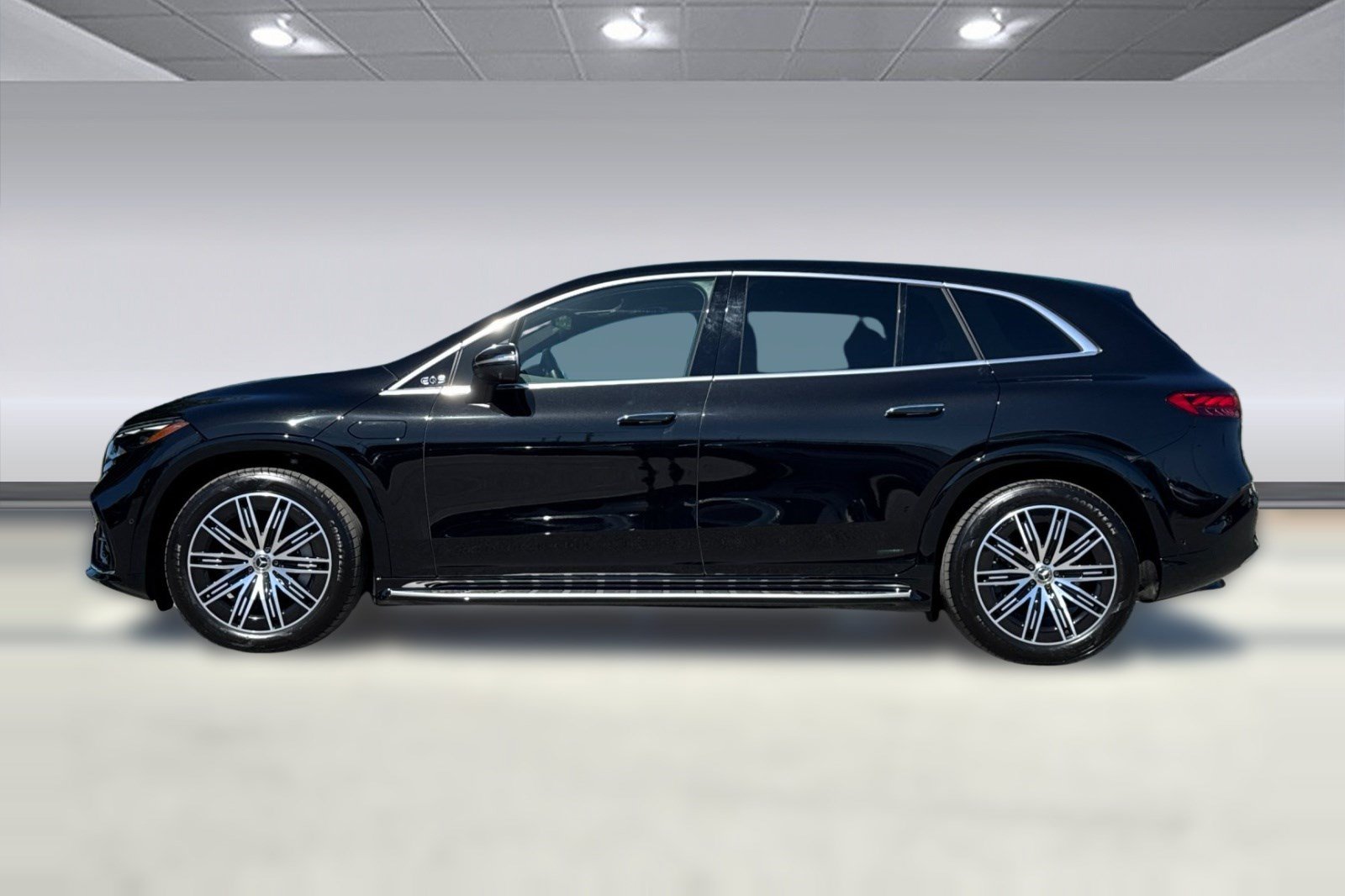 Certified 2024 Mercedes-Benz EQS 450+ SUV image 2