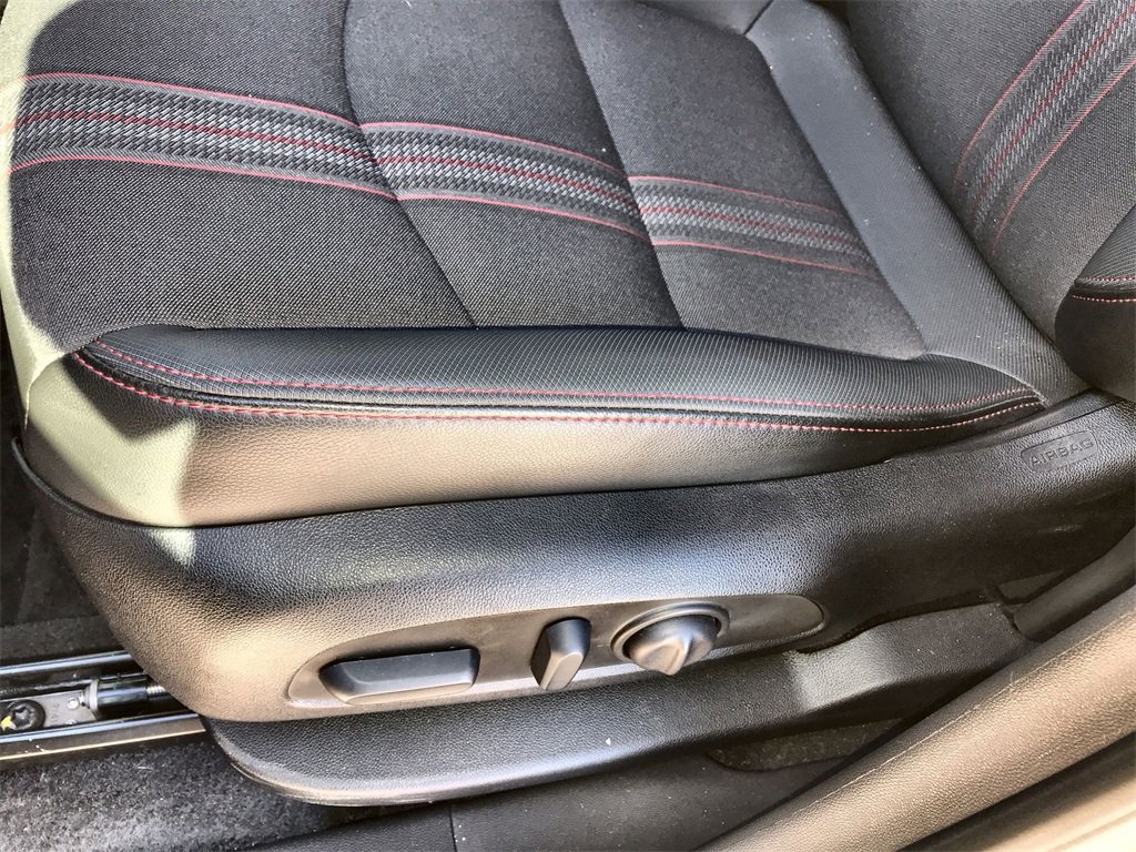 Used 2023 Chevrolet Equinox RS image 13