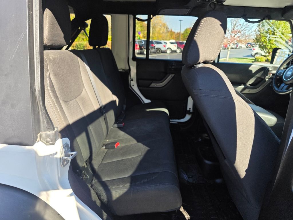 Used 2017 Jeep Wrangler Unlimited Willys image 35