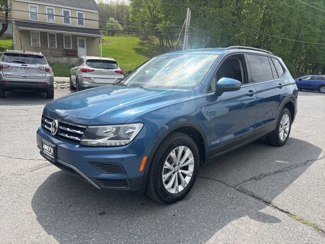 Used 2018 Volkswagen Tiguan S w/ 3rd Row Seat Package AWD/4WD image 3