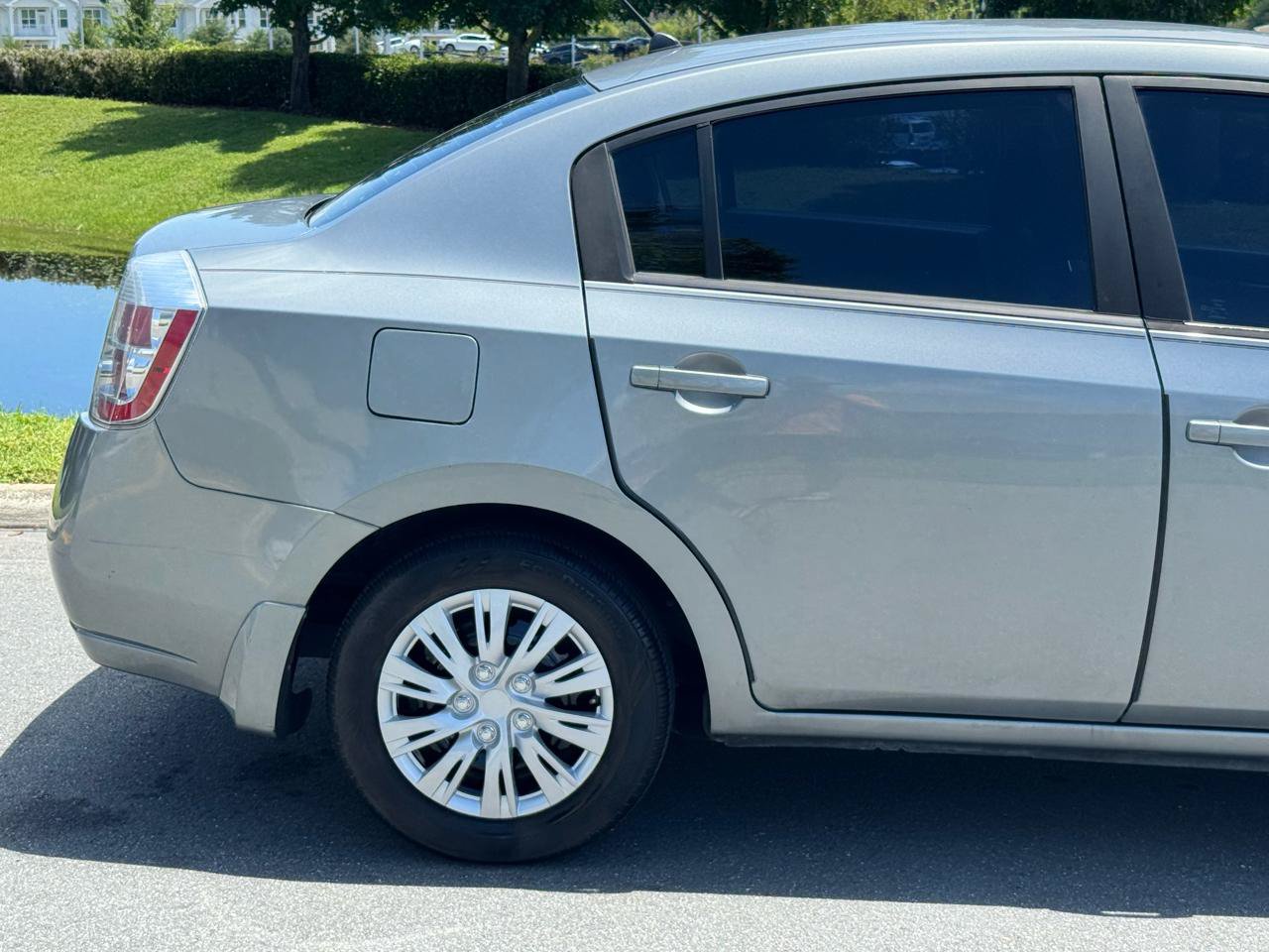 Used 2009 Nissan Sentra 2.0 FE+ FWD image 23