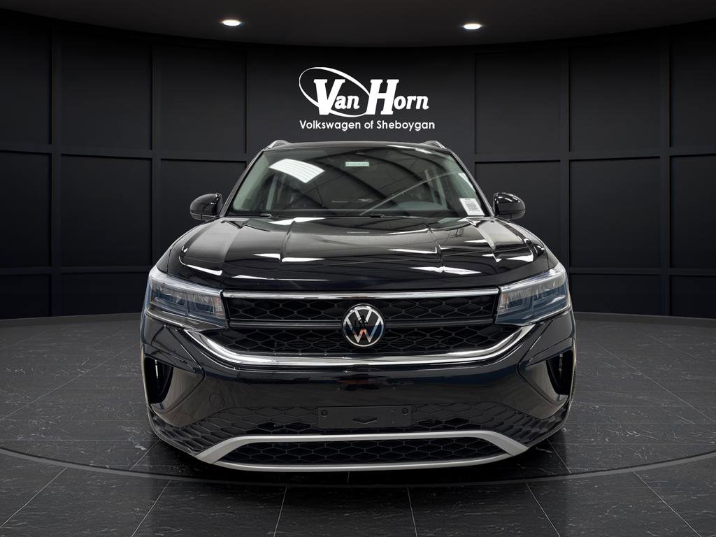 Used 2024 Volkswagen Taos SE image 10