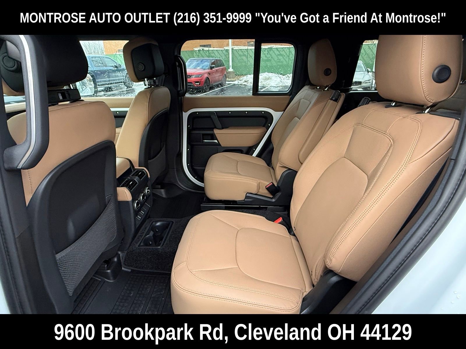 New 2026 Land Rover Defender 130 X-Dynamic SE image 13