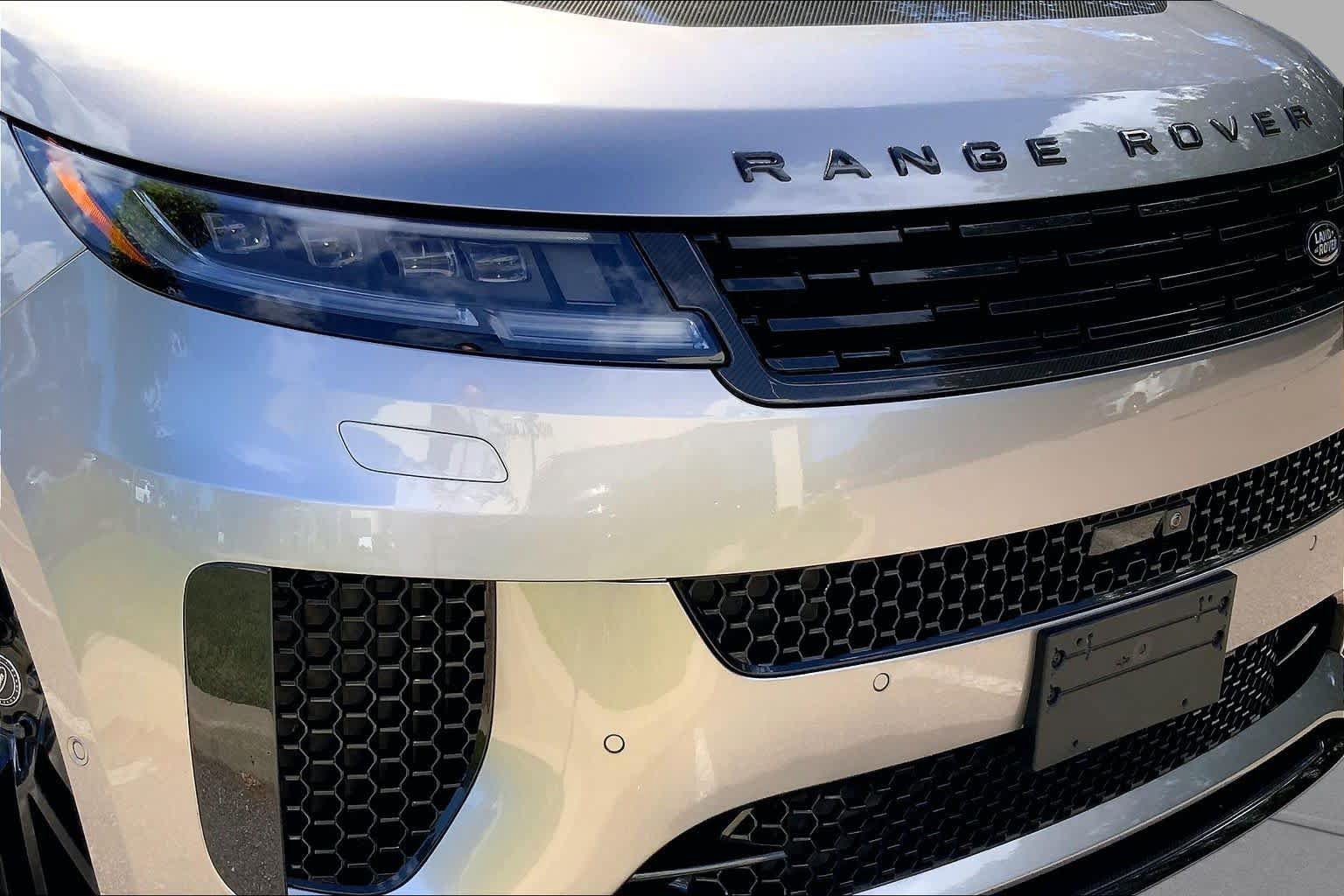 Certified 2024 Land Rover Range Rover Sport AWD/4WD image 28