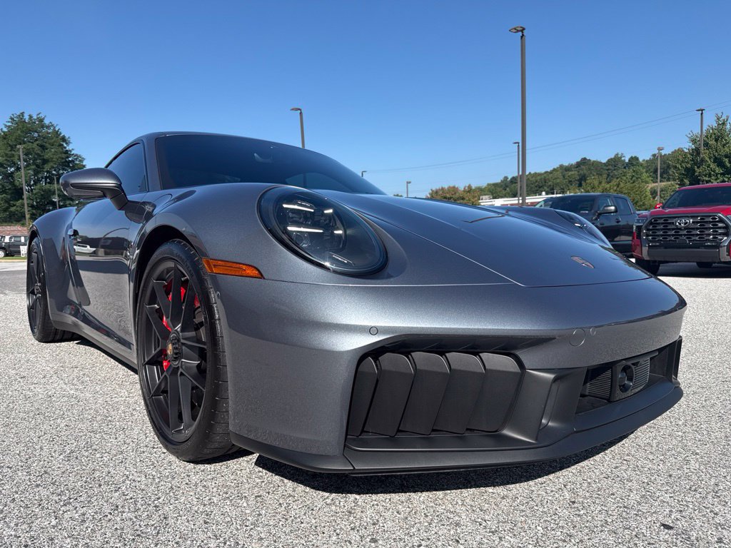 Used 2026 Porsche 911 Carrera GTS RWD image 2
