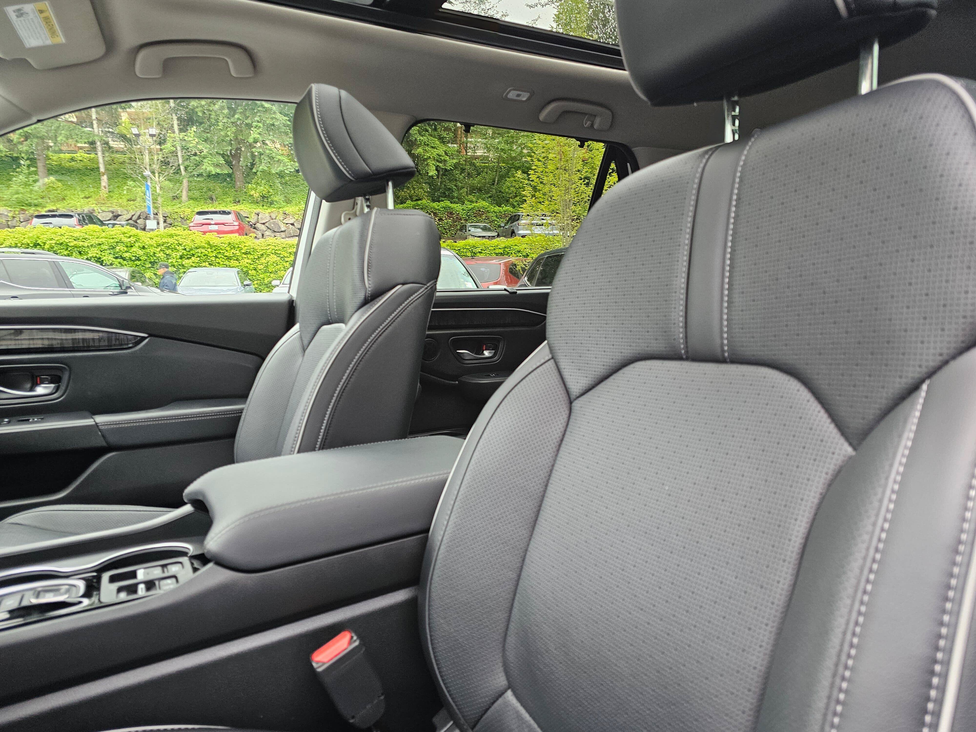 Certified 2023 Honda Pilot Elite image 24