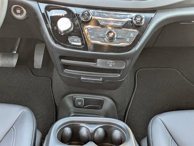 New 2026 Chrysler Voyager LX FWD image 19