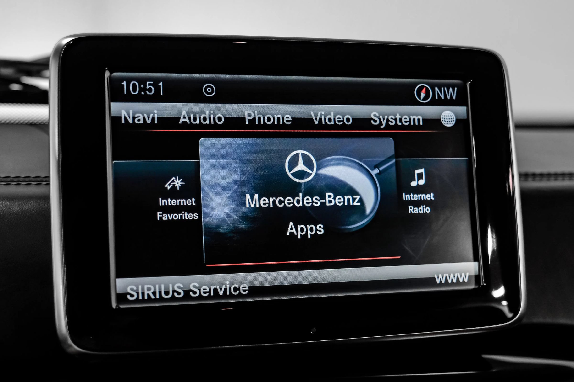 Used 2015 Mercedes-Benz G 63 AMG 4MATIC w/ PA6 Package image 29