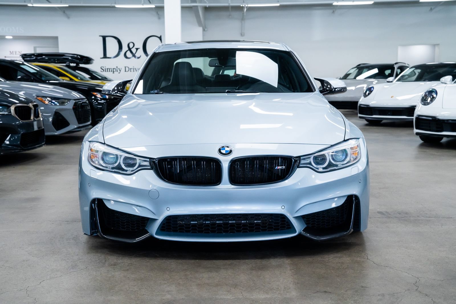 Used 2016 BMW M3 RWD image 2