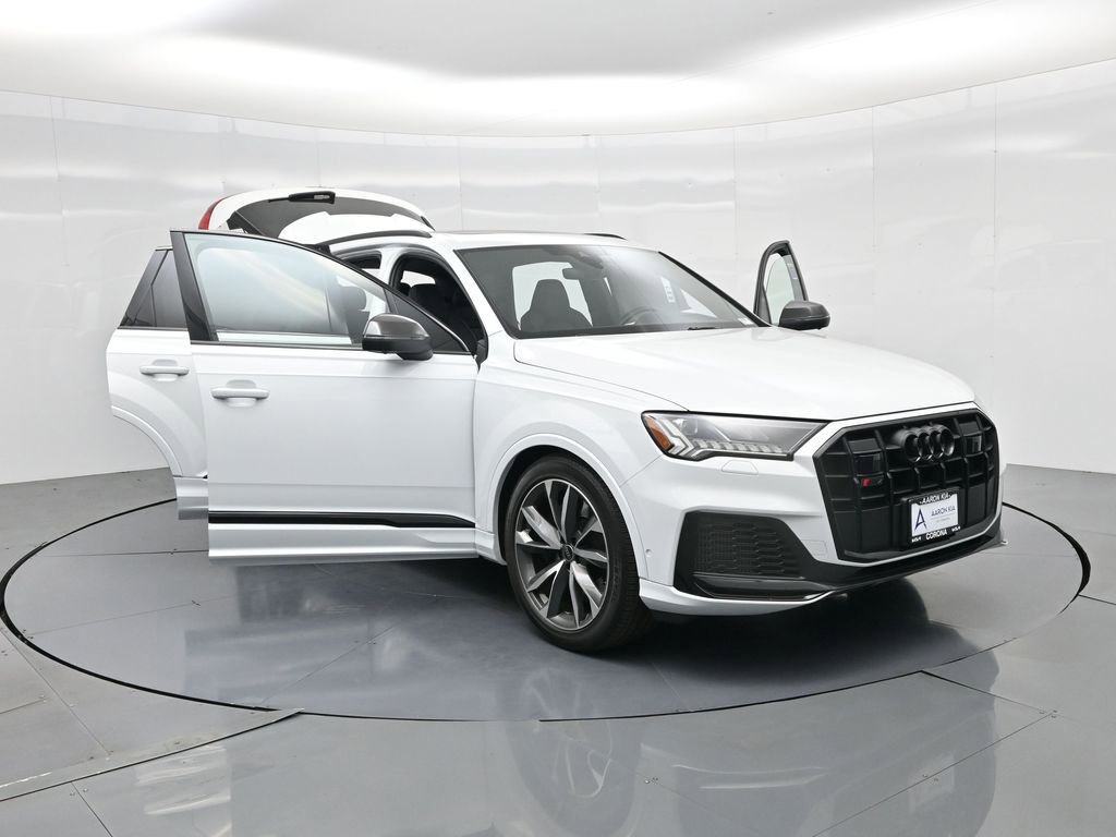 Used 2023 Audi SQ7 Prestige w/ Prestige Package image 25