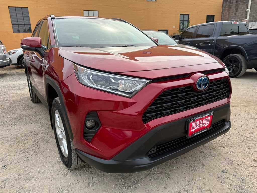 Certified 2021 Toyota RAV4 XLE AWD/4WD image 2