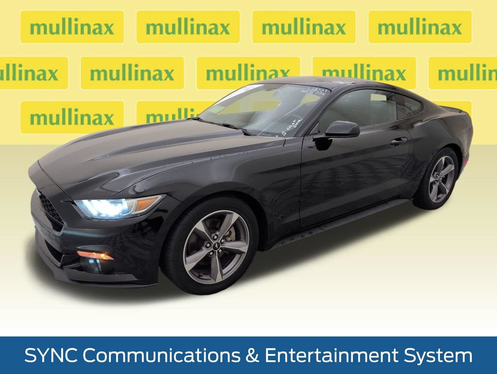 Used 2017 Ford Mustang Coupe RWD image 11