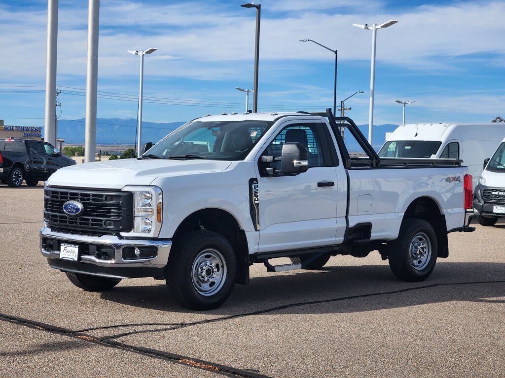 Used 2024 Ford F250 XL w/ XL Chrome Package image 5