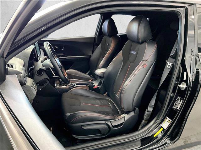 Used 2020 Hyundai Veloster 2.0 Premium image 27