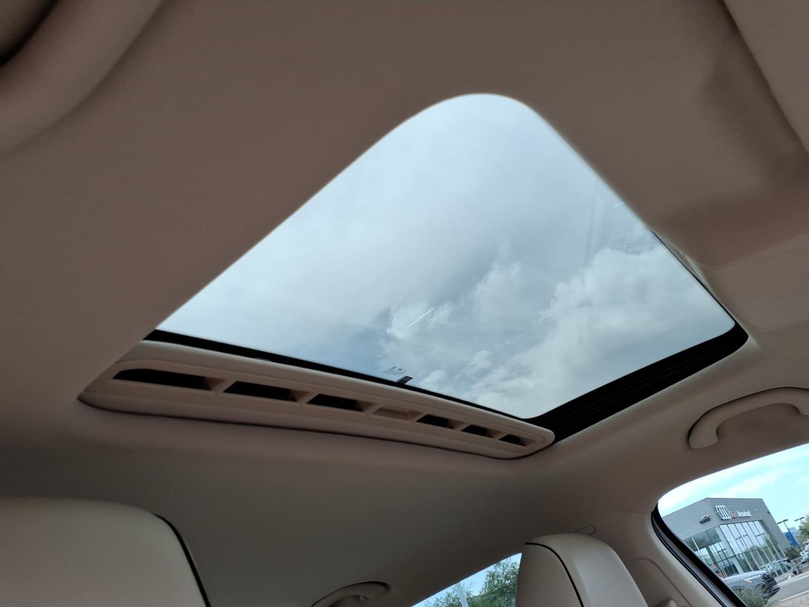 Used 2017 Volkswagen Passat 1.8T SE image 10