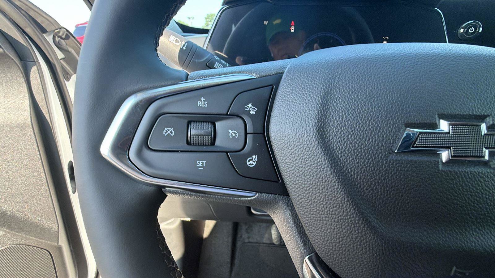 New 2026 Chevrolet Trax LT w/ Driver Confidence Package FWD image 20