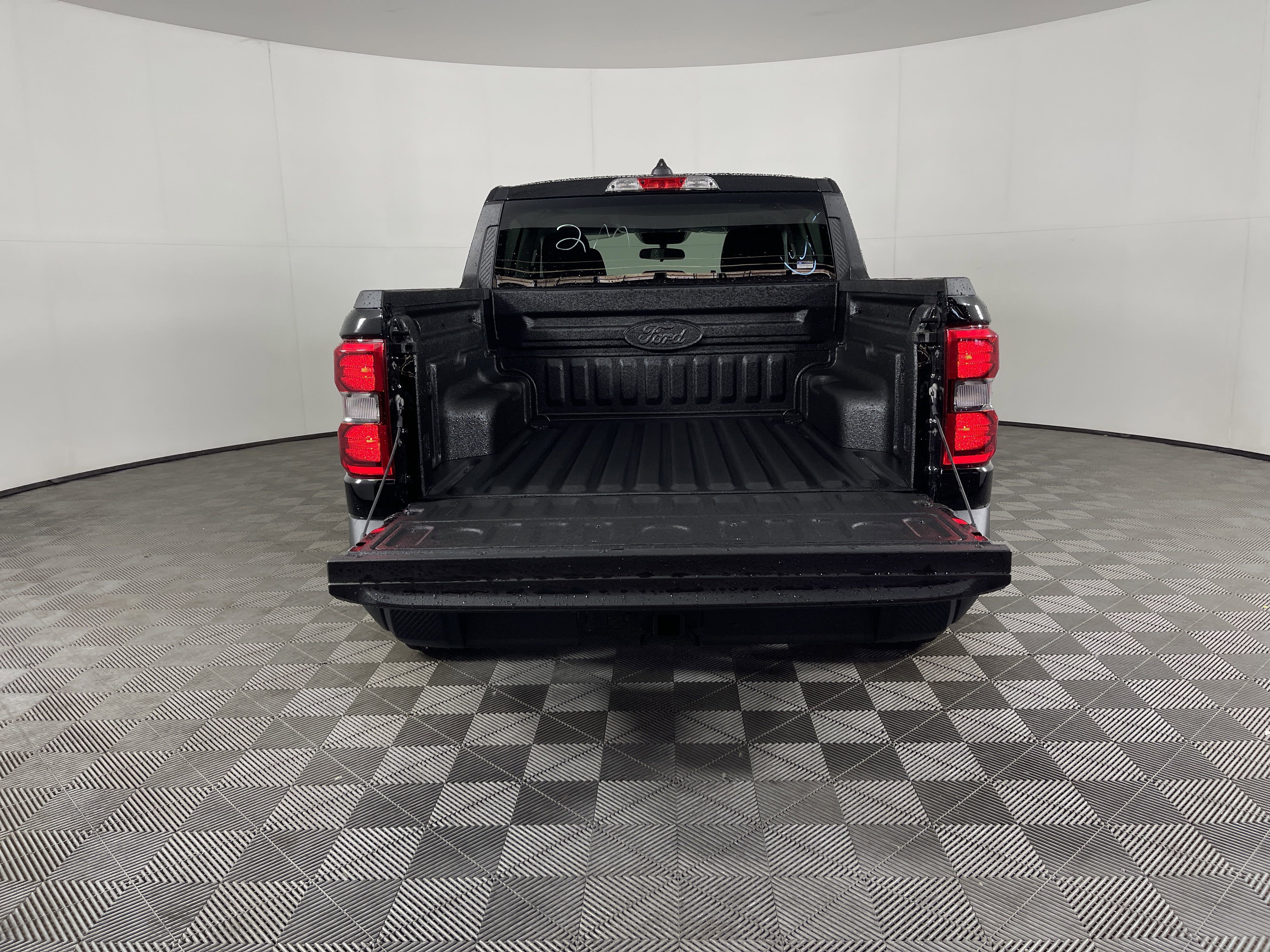 New 2025 Ford Maverick XLT w/ XLT Luxury Package image 9