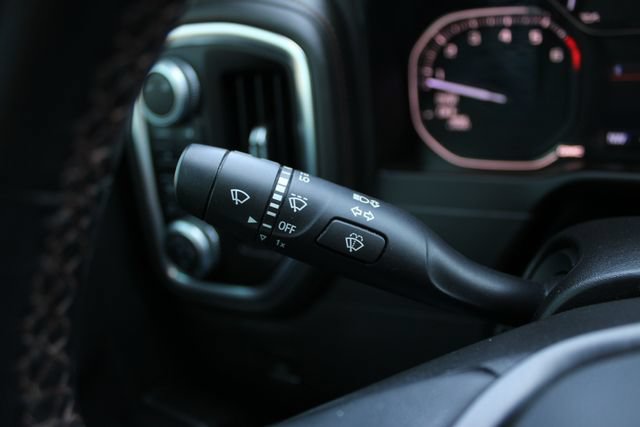 Used 2019 GMC Sierra 1500 AT4 w/ Driver Alert Package I AWD/4WD image 8