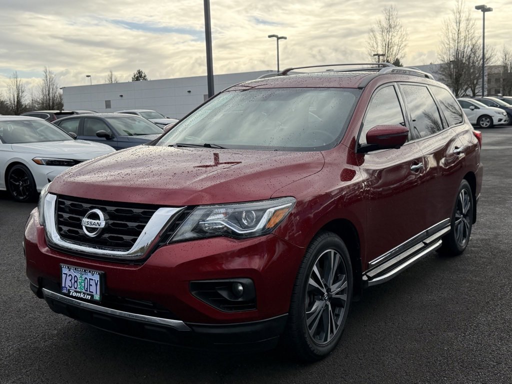 Used 2019 Nissan Pathfinder Platinum image 4