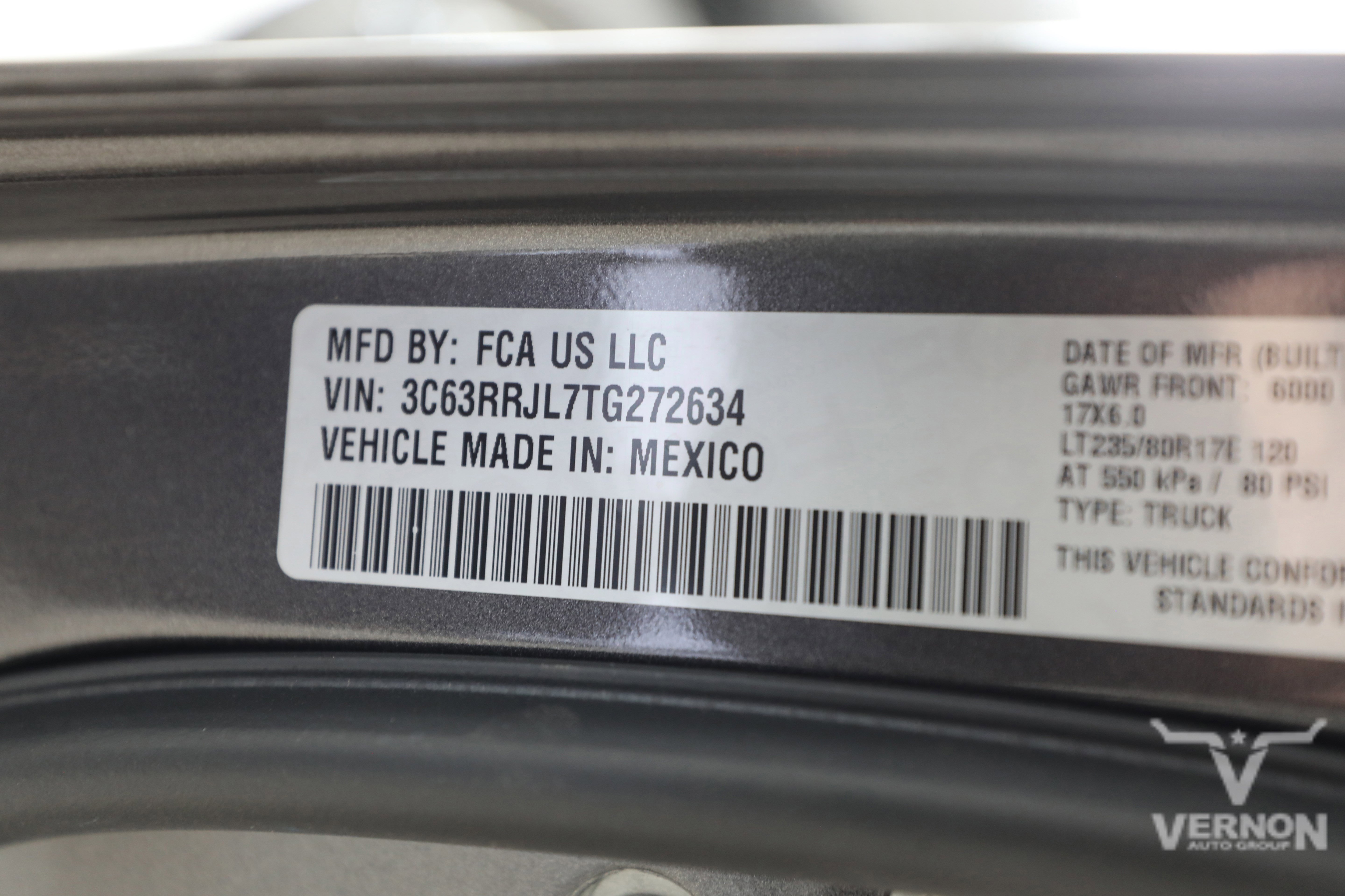 New 2026 RAM 3500 Laramie AWD/4WD image 37