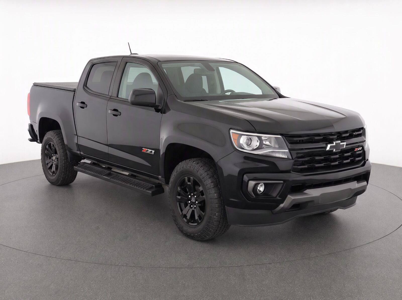 Used 2021 Chevrolet Colorado Z71 w/ Z71 Midnight Edition AWD/4WD image 2