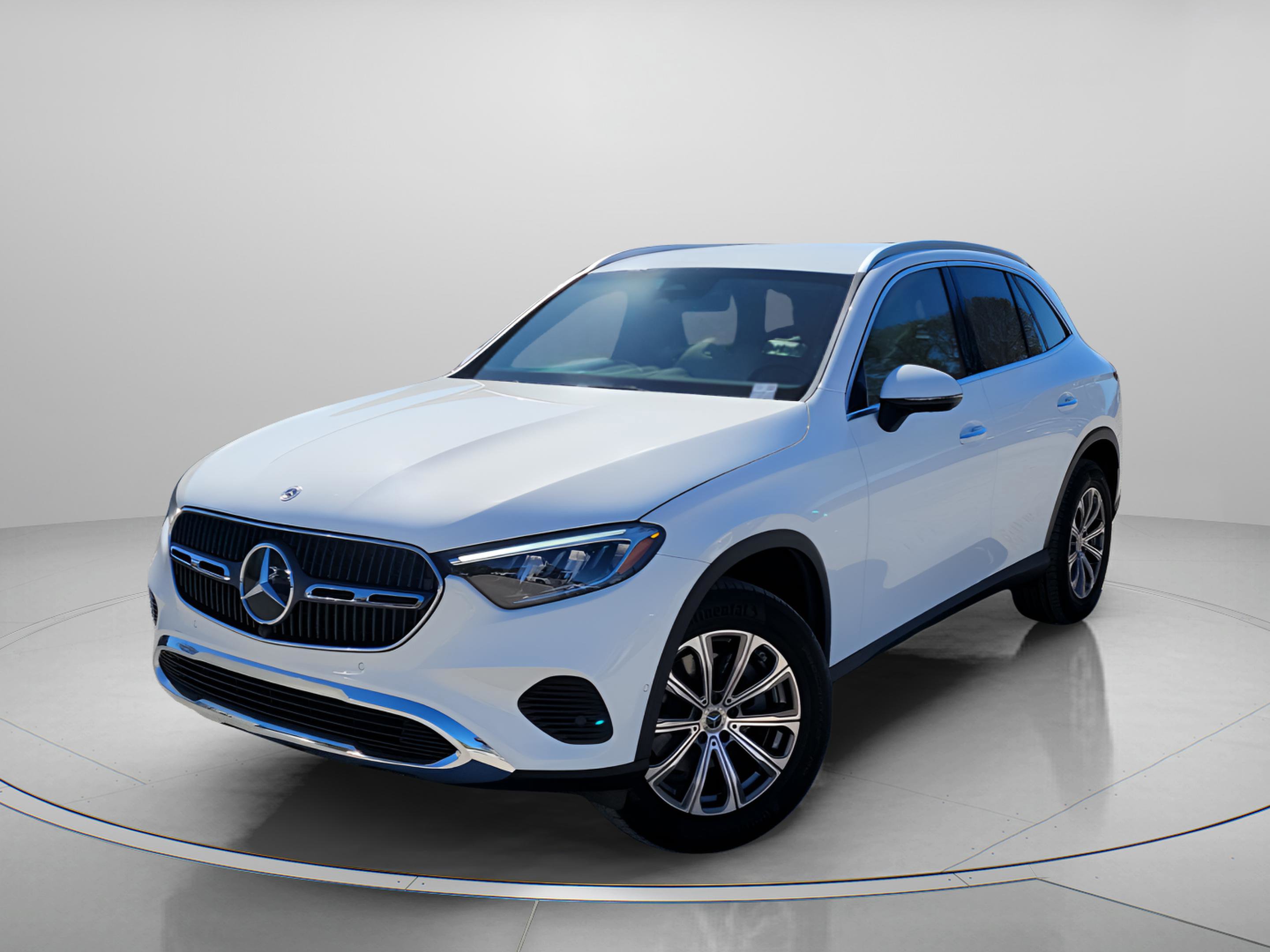 Certified 2023 Mercedes-Benz GLC 300 4MATIC image 2