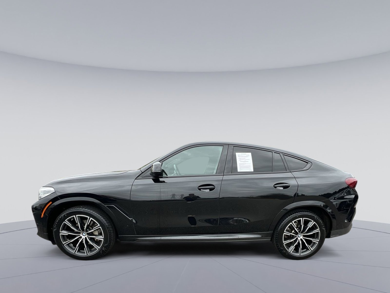 Used 2023 BMW X6 xDrive40i w/ M Sport Package image 6