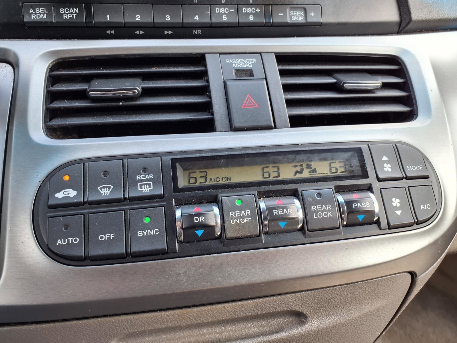 Used 2010 Honda Odyssey EX image 6