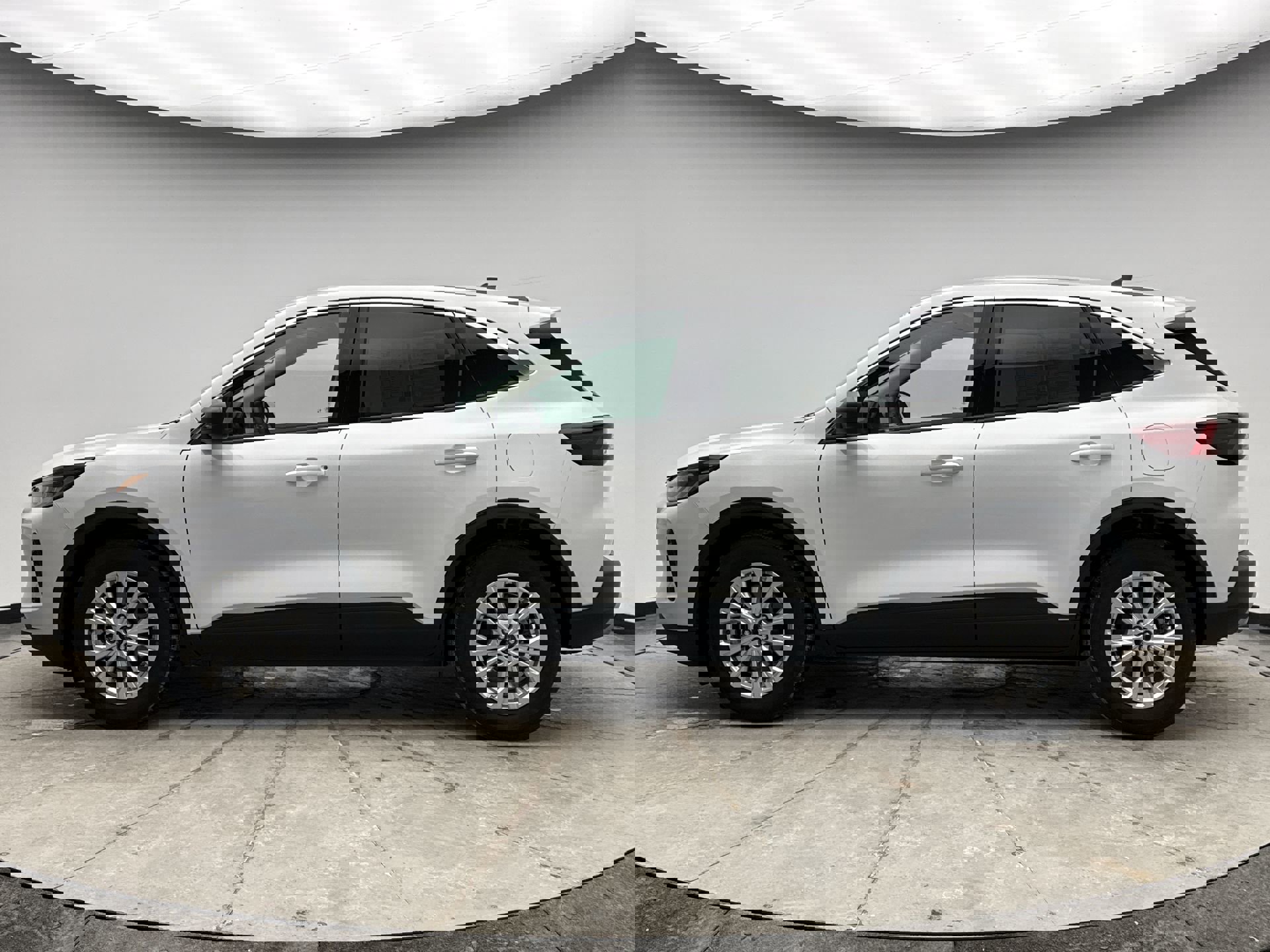 Used 2023 Ford Escape Active image 2