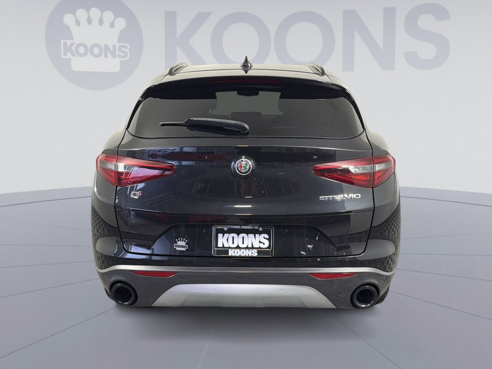 Used 2023 Alfa Romeo Stelvio Ti image 5