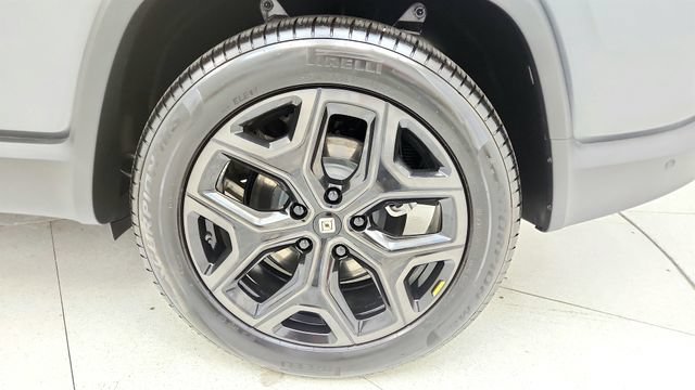Used 2026 Rivian R1S Adventure AWD/4WD image 78