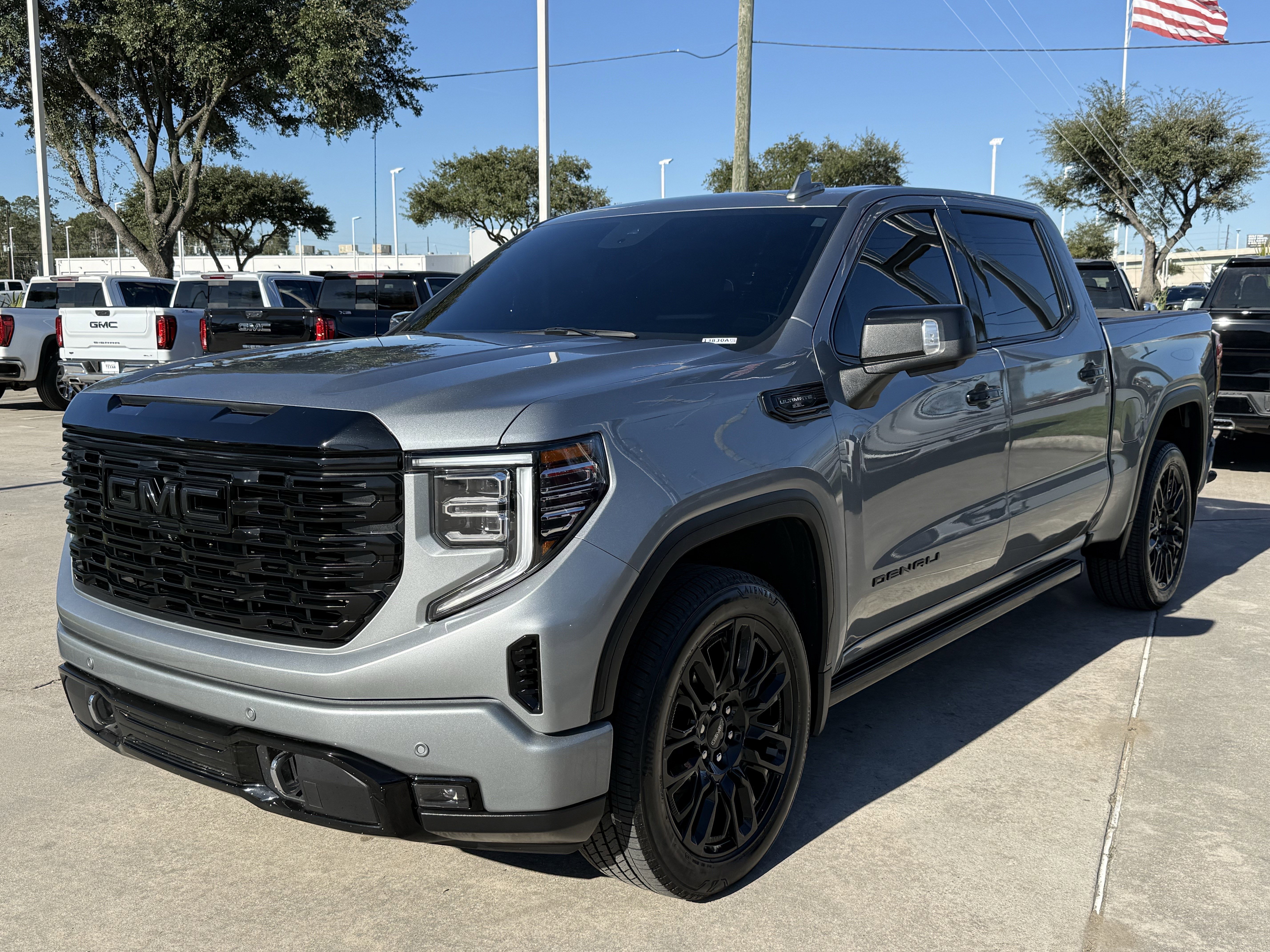 Used 2025 GMC Sierra 1500 Denali Ultimate image 8