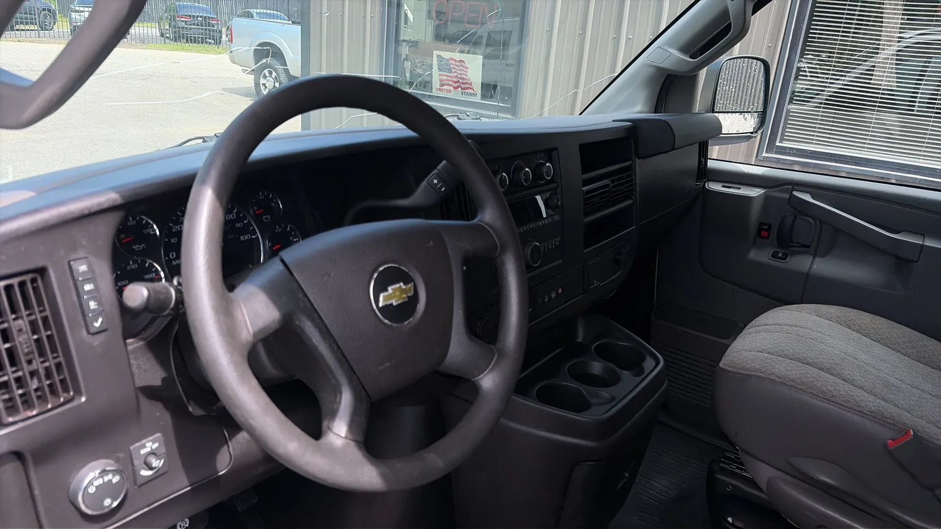 Used 2021 Chevrolet Express 2500 RWD image 12