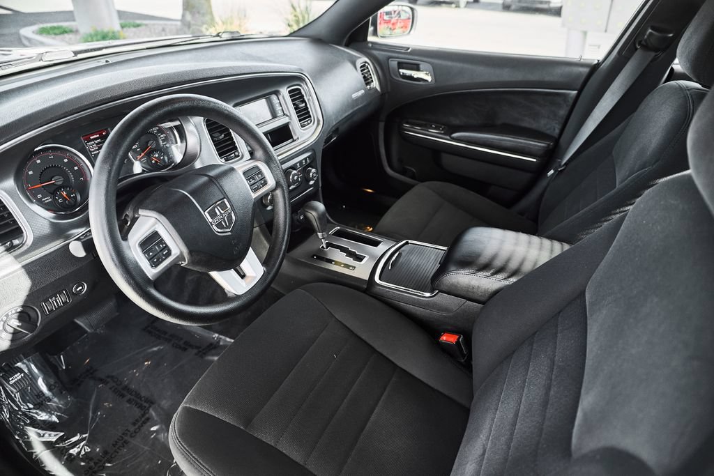 Used 2013 Dodge Charger SE RWD image 20