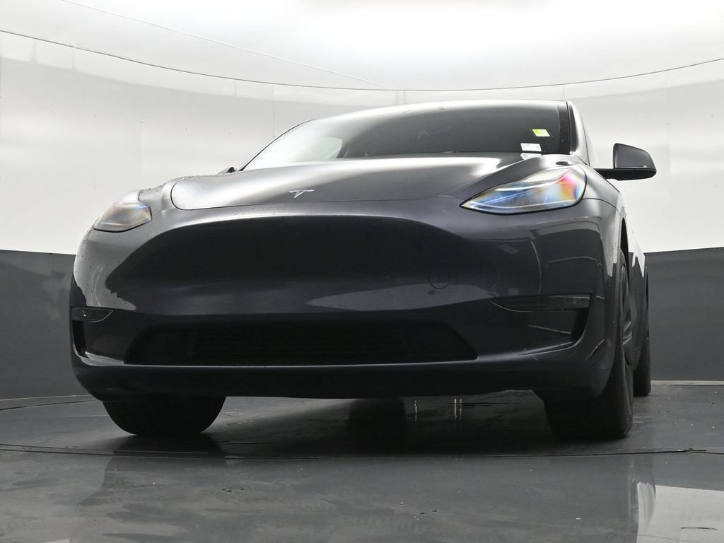 Used 2024 Tesla Model Y Long Range AWD/4WD image 29