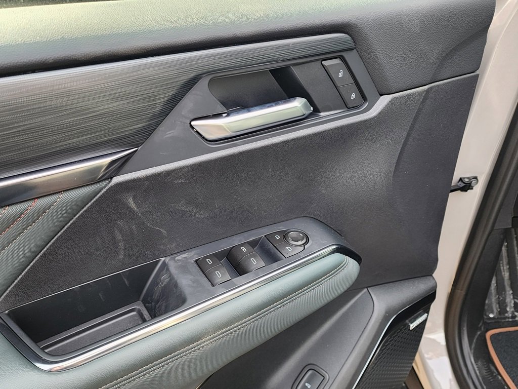 New 2026 GMC Acadia AT4 image 14