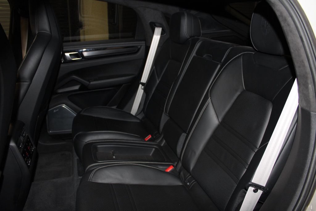 Certified 2023 Porsche Cayenne Turbo GT AWD/4WD image 37